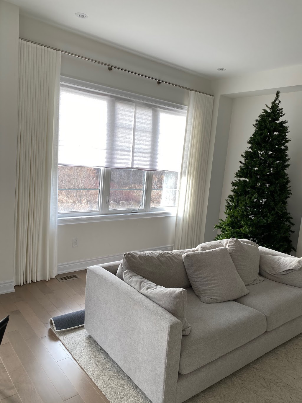 Shades of Home Custom Window Treatments | 2232 Medhat Dr, Mississauga, ON L5B 2E6, Canada | Phone: (905) 484-0789
