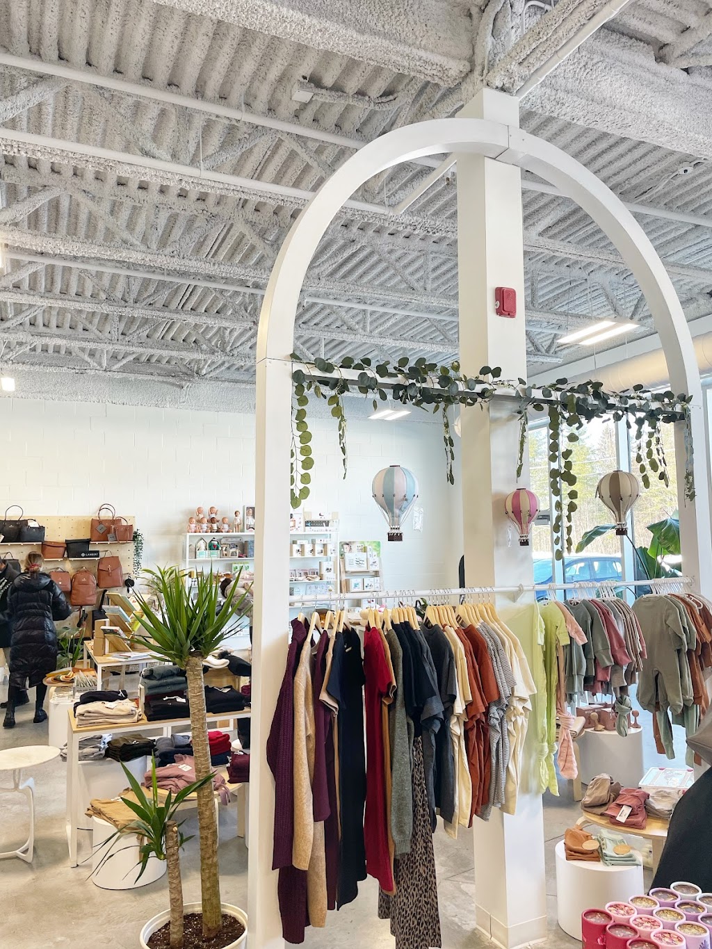 Inédit du Nord | 1503 Bd Michèle-Bohec local 103, Blainville, QC J7C 0Y4, Canada | Phone: (450) 818-2897