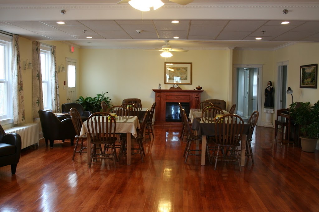 Villa Marguerite Seniors Residence | 40 Church Hill Ave, North Rustico, PE C0A 1X0, Canada | Phone: (902) 963-3962