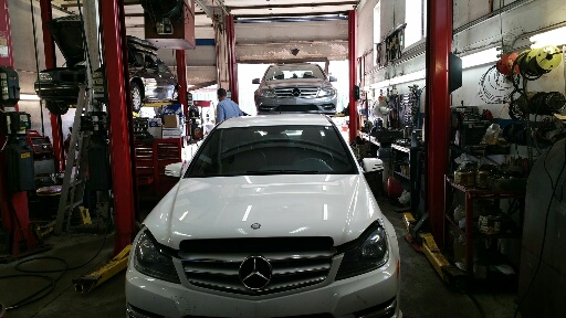Auto-Medic | 3E5, 7900 Elmslie St, Lasalle, QC H8N, Canada | Phone: (514) 364-6300