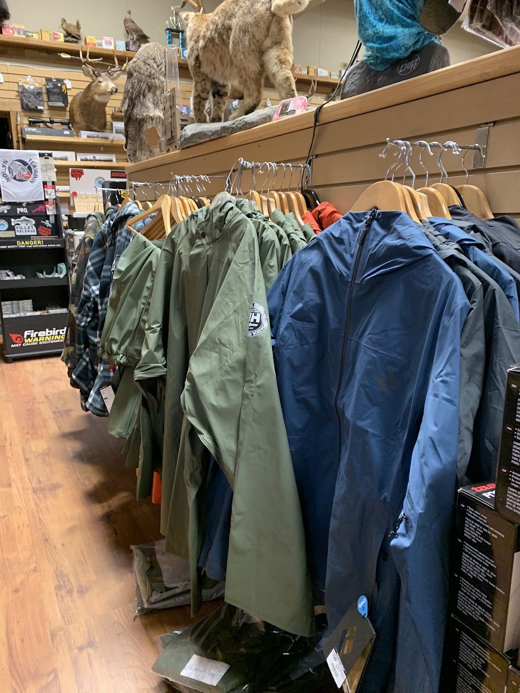 Powell River Outdoors | 4466 Marine Ave, Powell River, BC V8A 2K2, Canada | Phone: (604) 485-4868