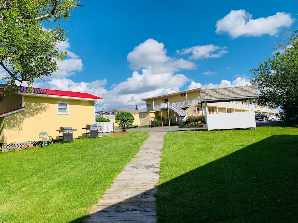 The Cavendish Motel | 8566 Cavendish Rd, Cavendish, PE C0A 1N0, Canada | Phone: (800) 565-2243