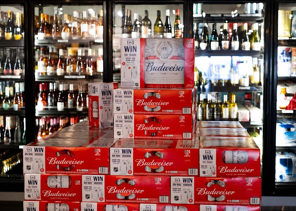 Lighthouse Liquor Store | 5755 Cowrie St Unit 2, Sechelt, BC V0N 3A0, Canada | Phone: (604) 885-4494