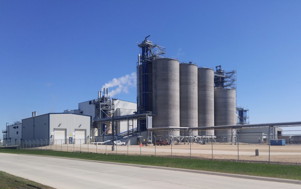 Bunge | point of interest | 280 2nd St NW, Altona, MB R0G 0E0, Canada | 2043242230 OR +1 204-324-2230