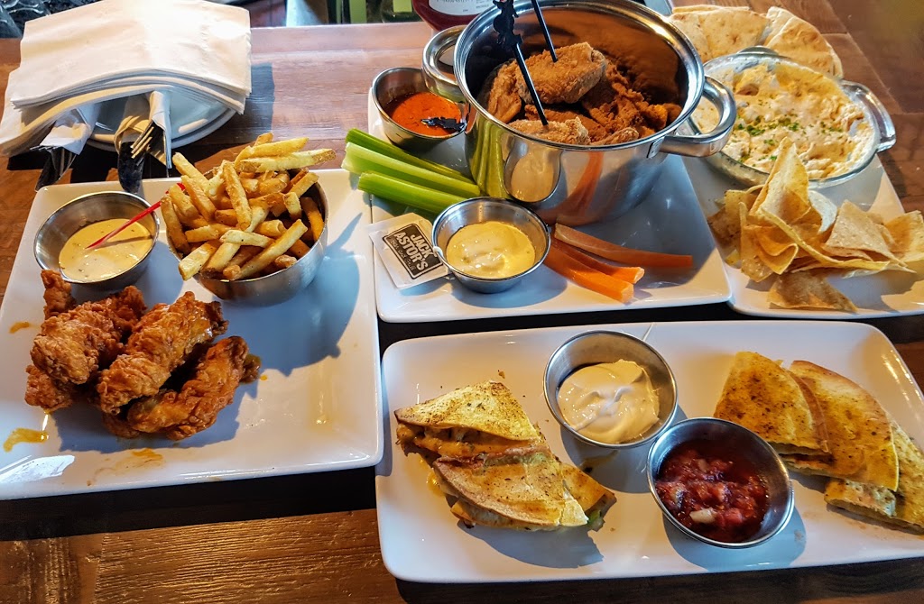 Jack Astors Bar & Grill | 10 Colossus Dr, Vaughan, ON L4L 9J5, Canada | Phone: (905) 264-3790