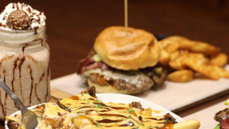 Showtime Bistro | 2761 Markham Rd a5, Scarborough, ON M1X 0A4, Canada | Phone: (416) 292-1170