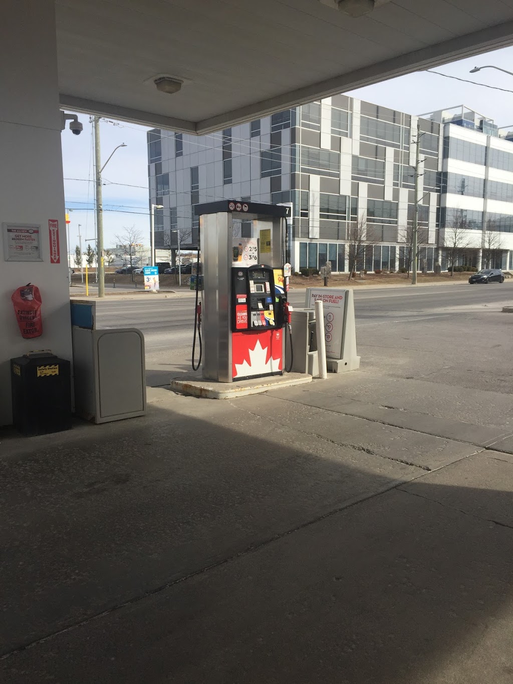 Petro-Canada | 151 Columbia St W, Waterloo, ON N2L 3L2, Canada | Phone: (519) 746-6911