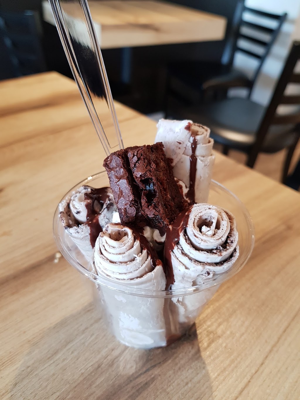 La bûche glacée | 2266 Avenue Larue, Québec, QC G1C 1K1, Canada | Phone: (418) 353-2794