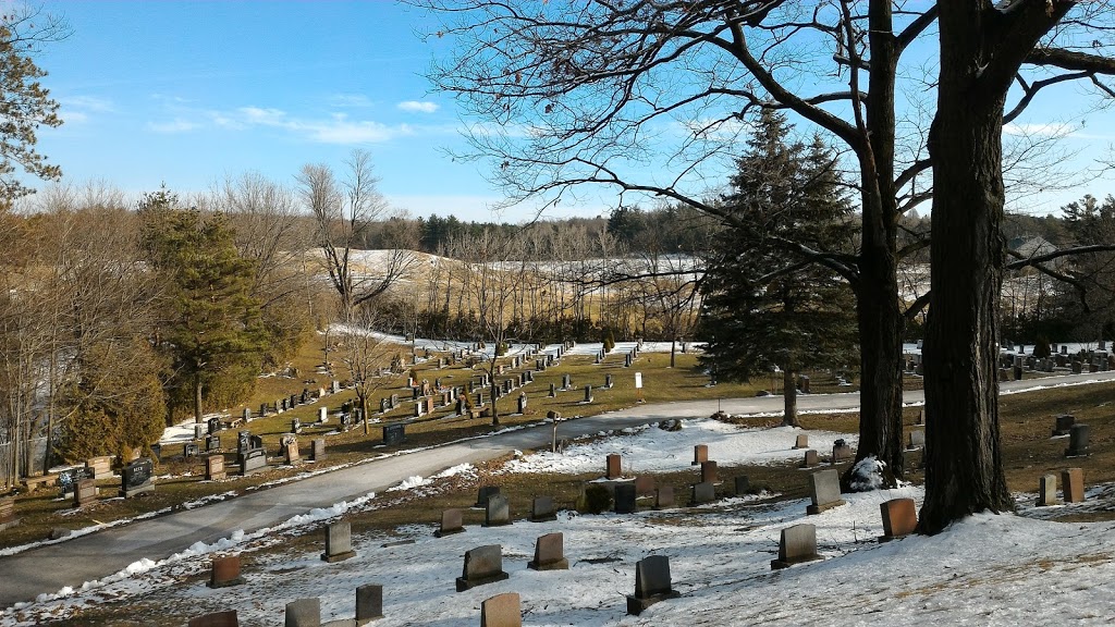 Aurora Cemetery | 14253 Yonge St, Aurora, ON L4G 0P2, Canada | Phone: (905) 727-9321