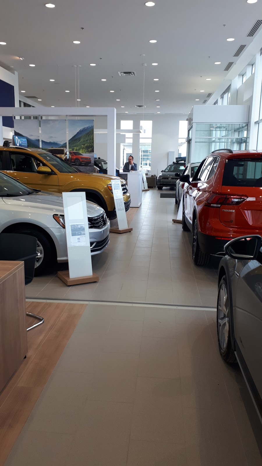 Saguenay Volkswagen | 1910 Bd Saint-Paul, Chicoutimi, QC G7K 1C9, Canada | Phone: (833) 656-4393