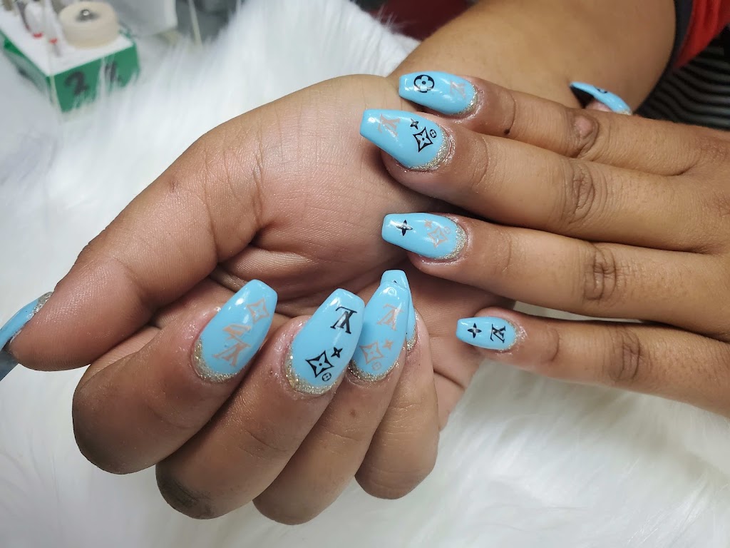 Loris Nails & Spa | 95 First St, Orangeville, ON L6S 0B8, Canada | Phone: (519) 942-0548