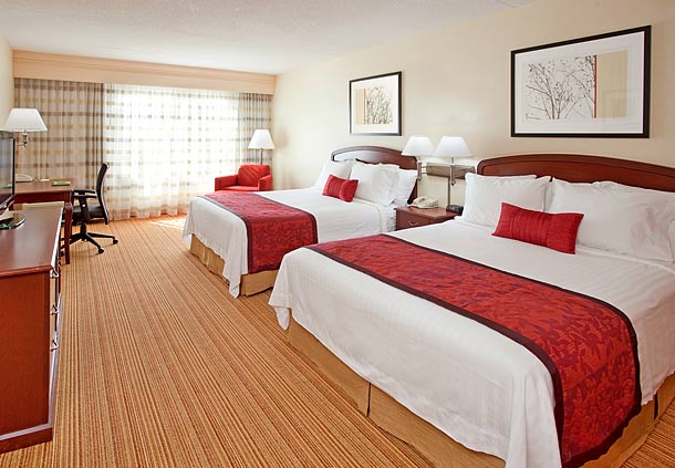 Courtyard by Marriott Toronto Mississauga/Meadowvale | 7015 Century Ave, Mississauga, ON L5N 7K2, Canada | Phone: (905) 567-5566