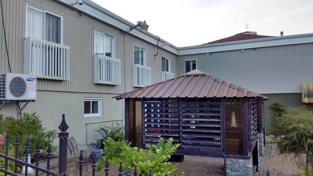 Motel le Phare | 745 Avenue Saint-Louis, Plessisville, QC G6L 2L9, Canada | Phone: (819) 362-1121