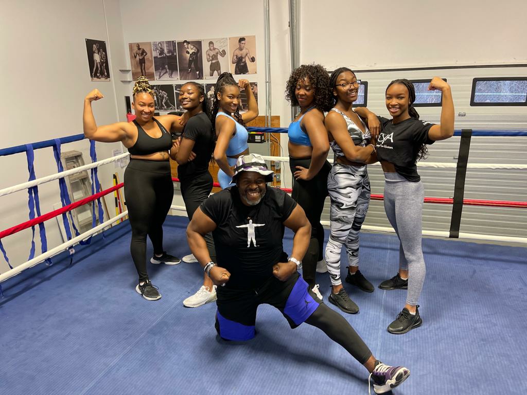 FacilityFitnessBoxercise | 1472 Thornton Rd N #9, Oshawa, ON L1H 7K4, Canada | Phone: (647) 716-2125