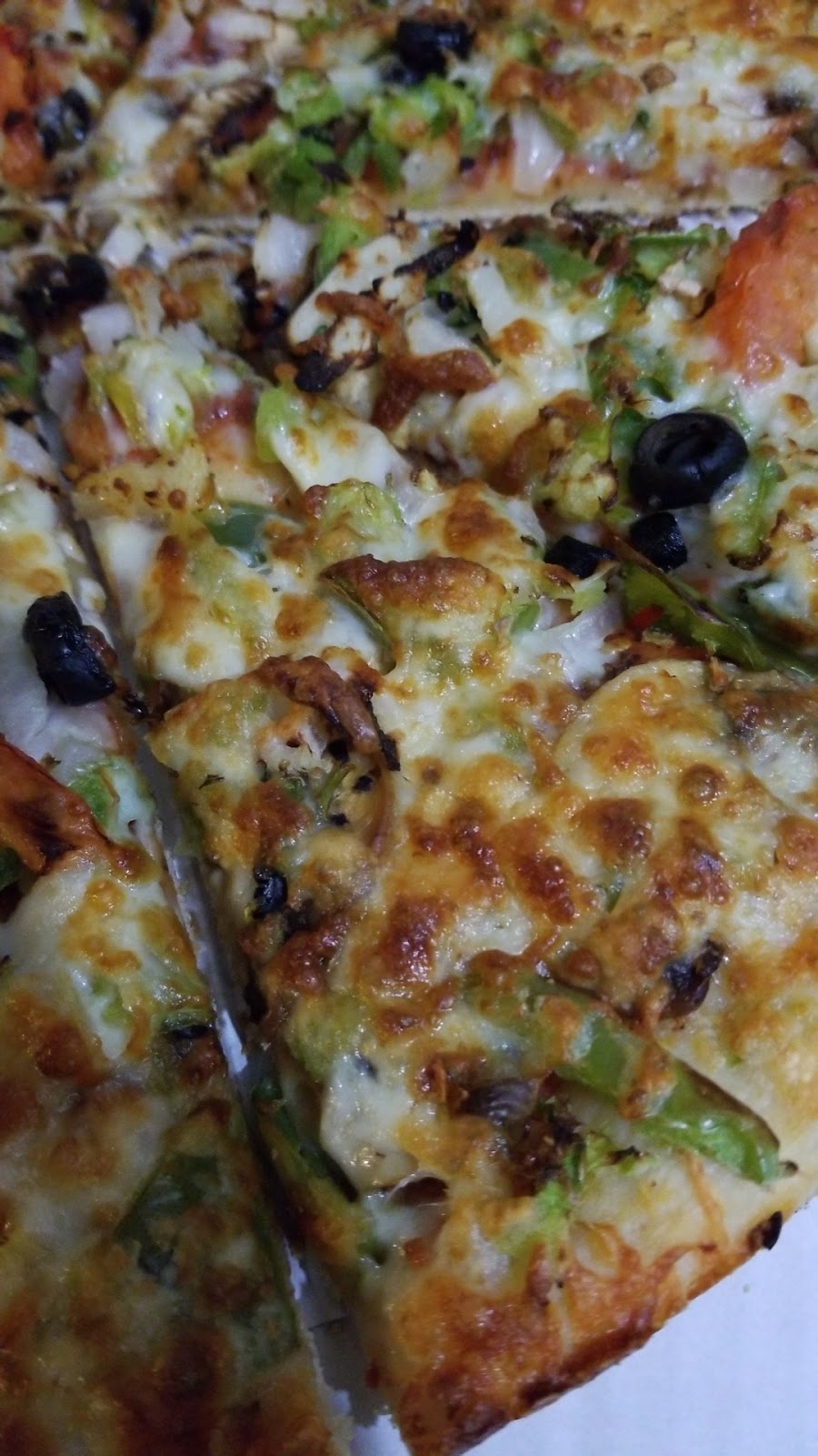 Supreme Pizza | 3304 64 St NE, Calgary, AB T1Y 4L4, Canada | Phone: (403) 285-9412