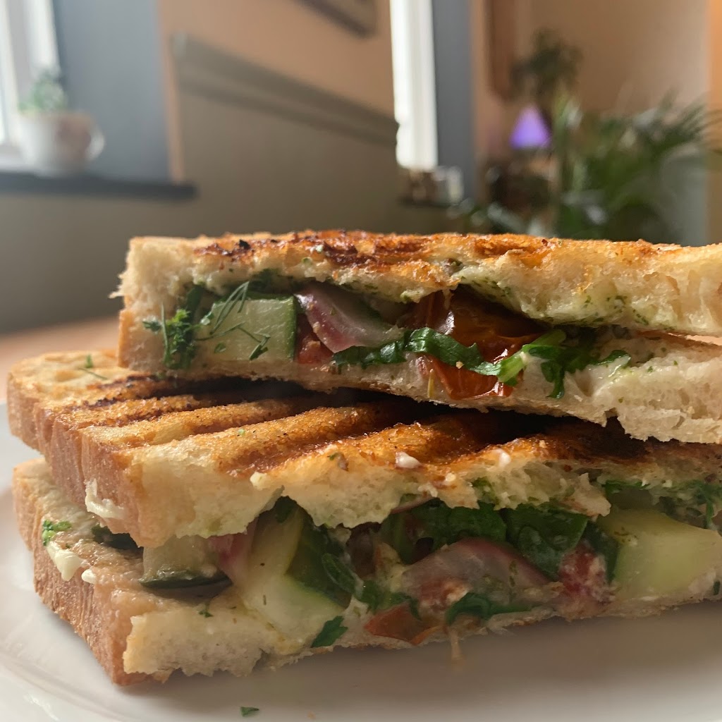 C&B Corner Cafe | 55 Broadway St N, Kensington, PE C0B 1M0, Canada | Phone: (902) 836-4378
