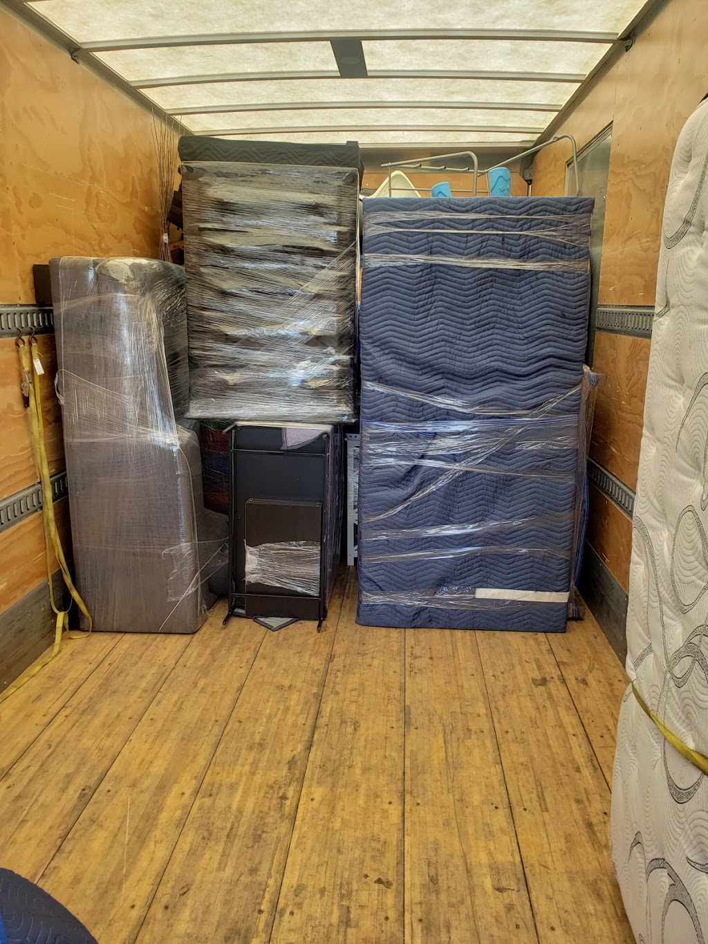 Accurate Moving Company | 6221 Fleming St, Vancouver, BC V5P 3G7, Canada | Phone: (778) 251-2586