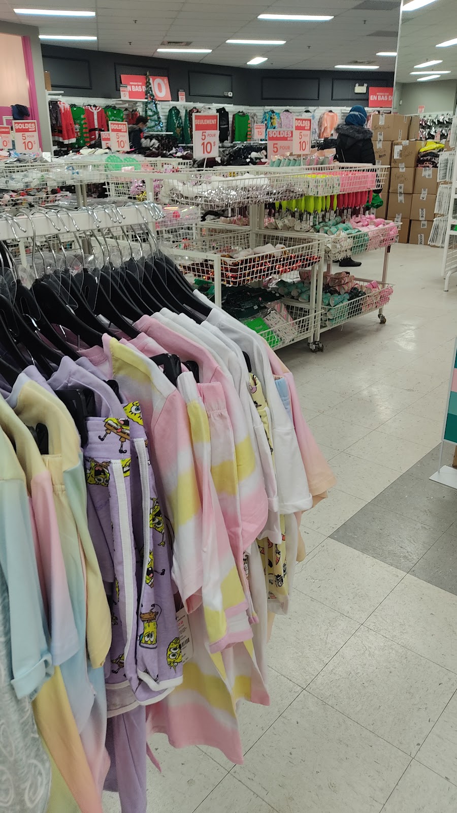 Ardene | 1401 Ch. de Chambly S31, Longueuil, QC J4J 3X6, Canada | Phone: (450) 321-1281