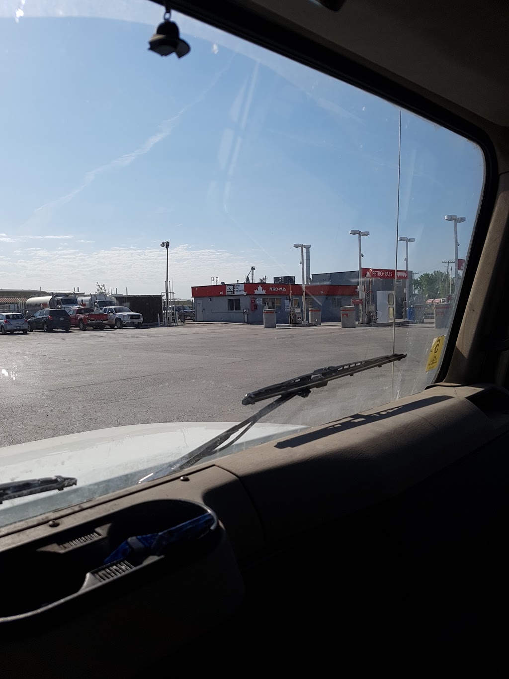 Petro-Pass Truck Stop | 928 Marion St, Winnipeg, MB R2J 0K8, Canada | Phone: (204) 949-7280