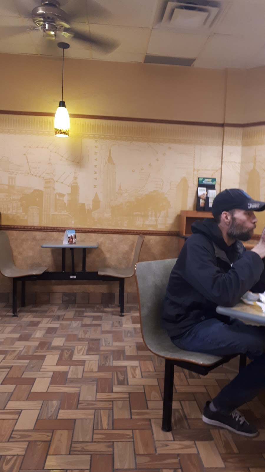 Subway | 1155 Main St Redwood Centre, Unit D, Winnipeg, MB R2W 3S4, Canada | Phone: (204) 582-3344