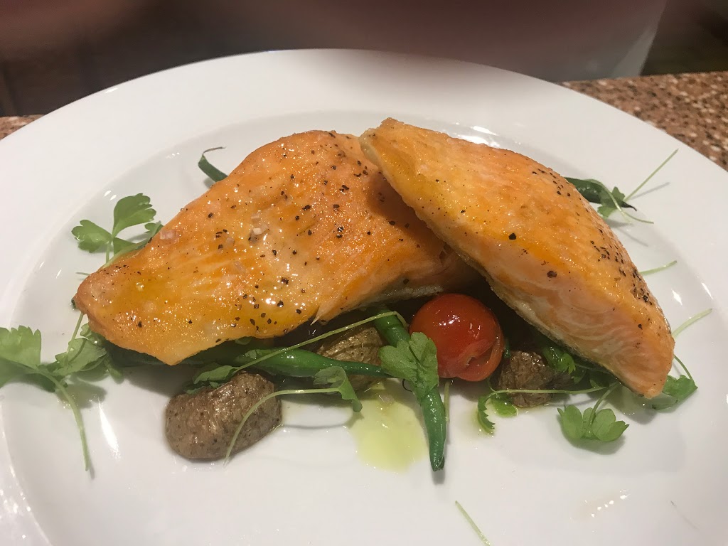 Rogues Restaurant - Fine Dining Restaurant | 1900 Dundas St W, Mississauga, ON L5K 1P9, Canada | Phone: (905) 822-2670