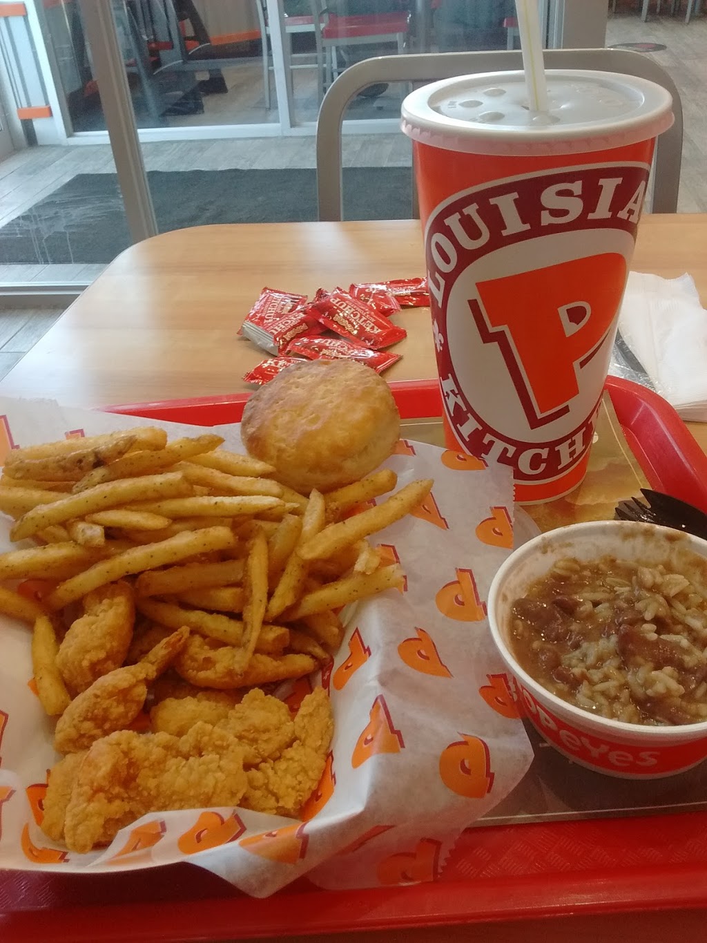 Popeyes Louisiana Kitchen | 3220 Monarch Dr Unit 6, Orillia, ON L3V 8A2, Canada | Phone: (705) 327-0005