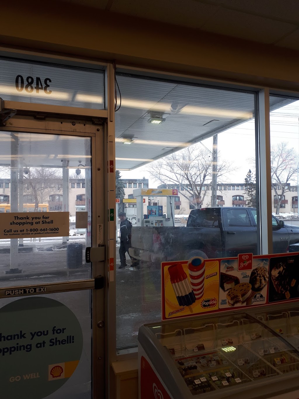 Shell | 701 Portage Ave, Winnipeg, MB R3G 0M7, Canada | Phone: (204) 783-4259