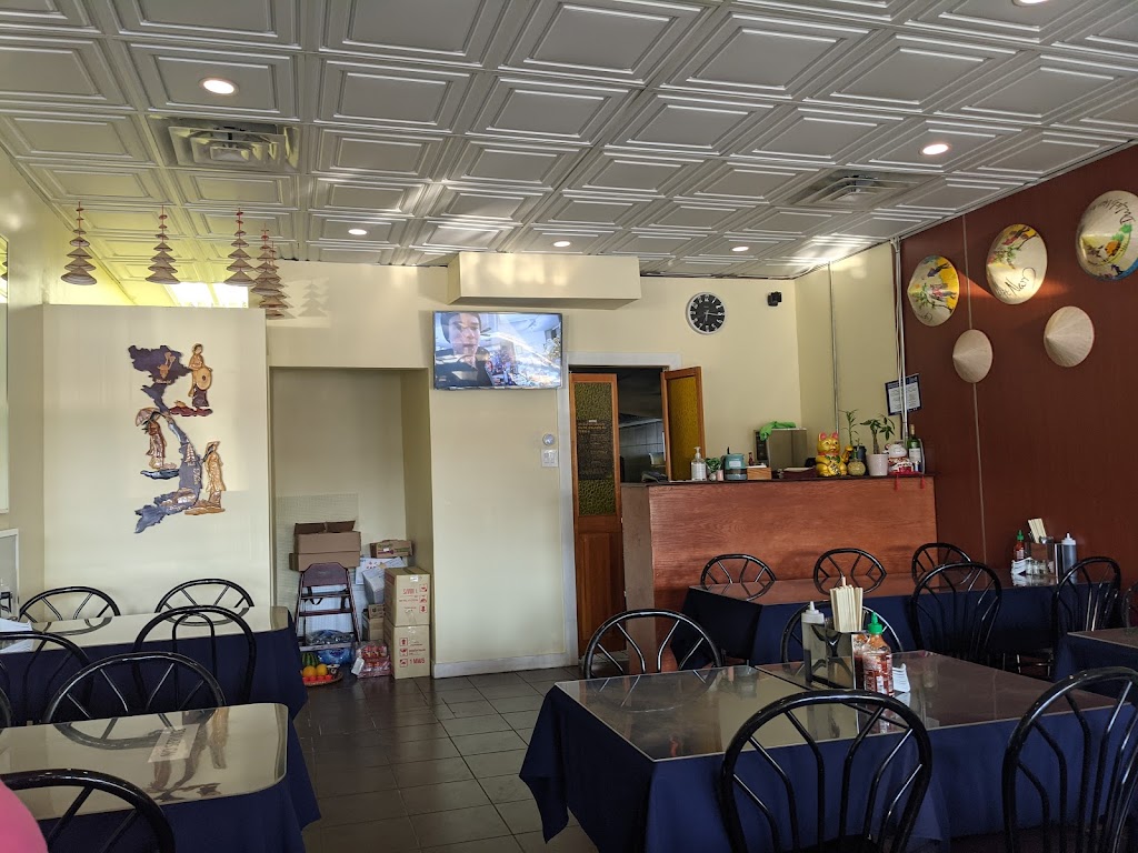 Phở Vietnam | 1187 St. Laurent Blvd, Ottawa, ON K1K 3B7, Canada | Phone: (613) 744-5618