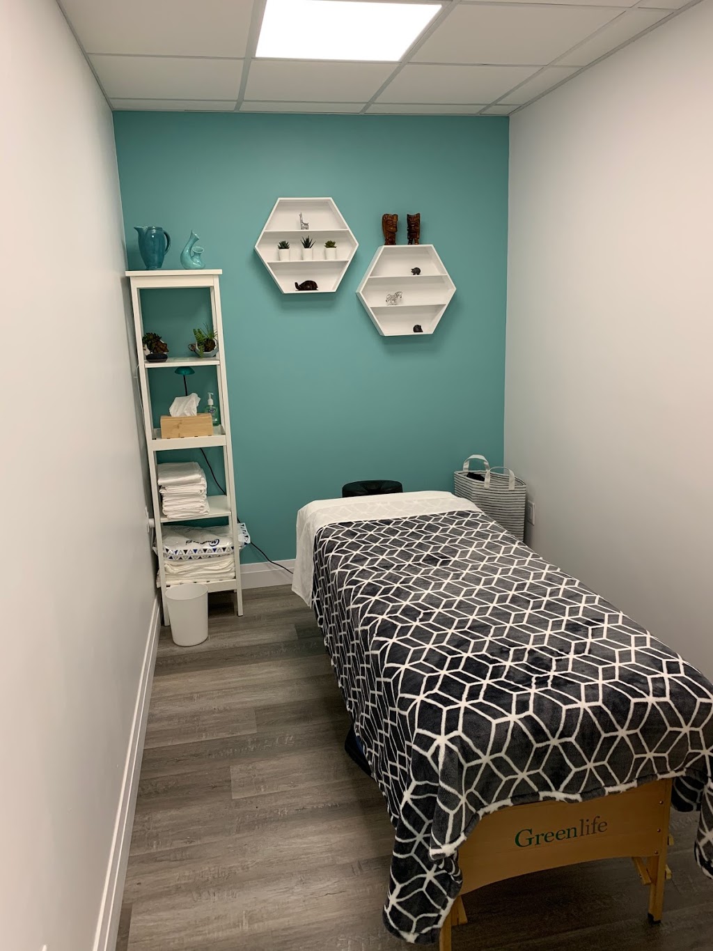 416 Chiro | 85 Ellesmere Rd Suite 211, Scarborough, ON M1R 4B9, Canada | Phone: (416) 445-9977