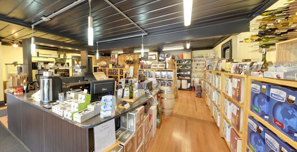 Vignes De Vaudreuil | 428 Av. Saint-Charles, Vaudreuil-Dorion, QC J7V 2N1, Canada | Phone: (450) 424-4123
