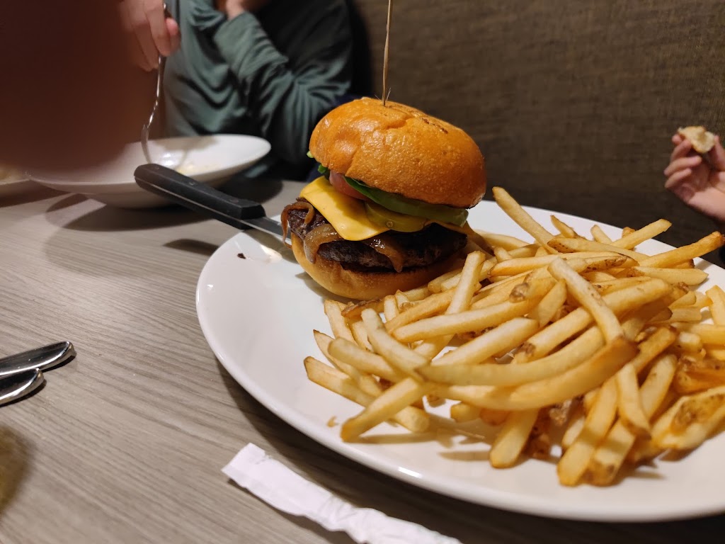 Newman Steakhouse | 7205 Bd Newman, LaSalle, QC H8N 2K3, Canada | Phone: (514) 303-6850