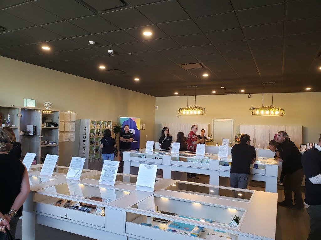 Green Rock Cannabis | 700 St Albert Trail #530, St. Albert, AB T8N 7A5, Canada | Phone: (780) 458-2102