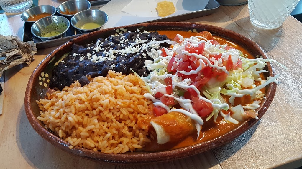 Hugos Mexican Kitchen | 7101 Vedder Rd, Chilliwack, BC V2R 4G3, Canada | Phone: (604) 858-8123