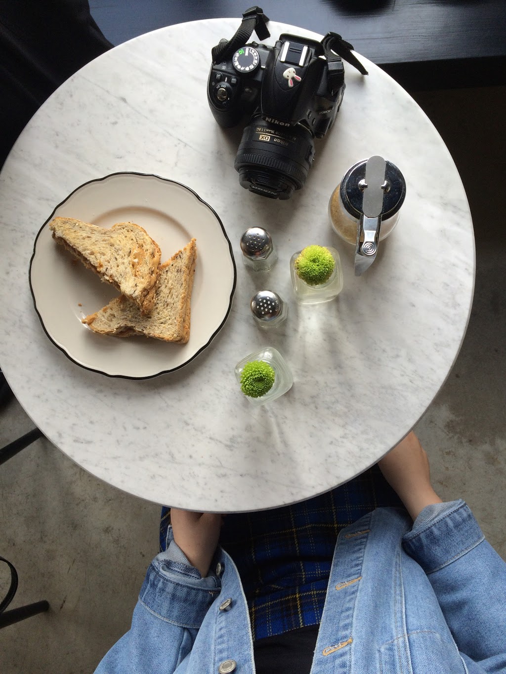 Cafe Neon | 241 Wallace Ave, Toronto, ON M6H 1V5, Canada | Phone: (647) 352-8366