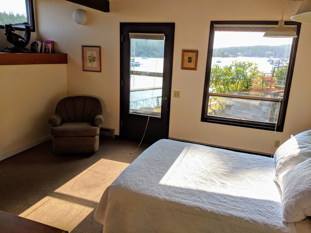 Friday Harbor Lights | 250 Warbass Way, Friday Harbor, WA 98250, USA | Phone: (360) 378-4317
