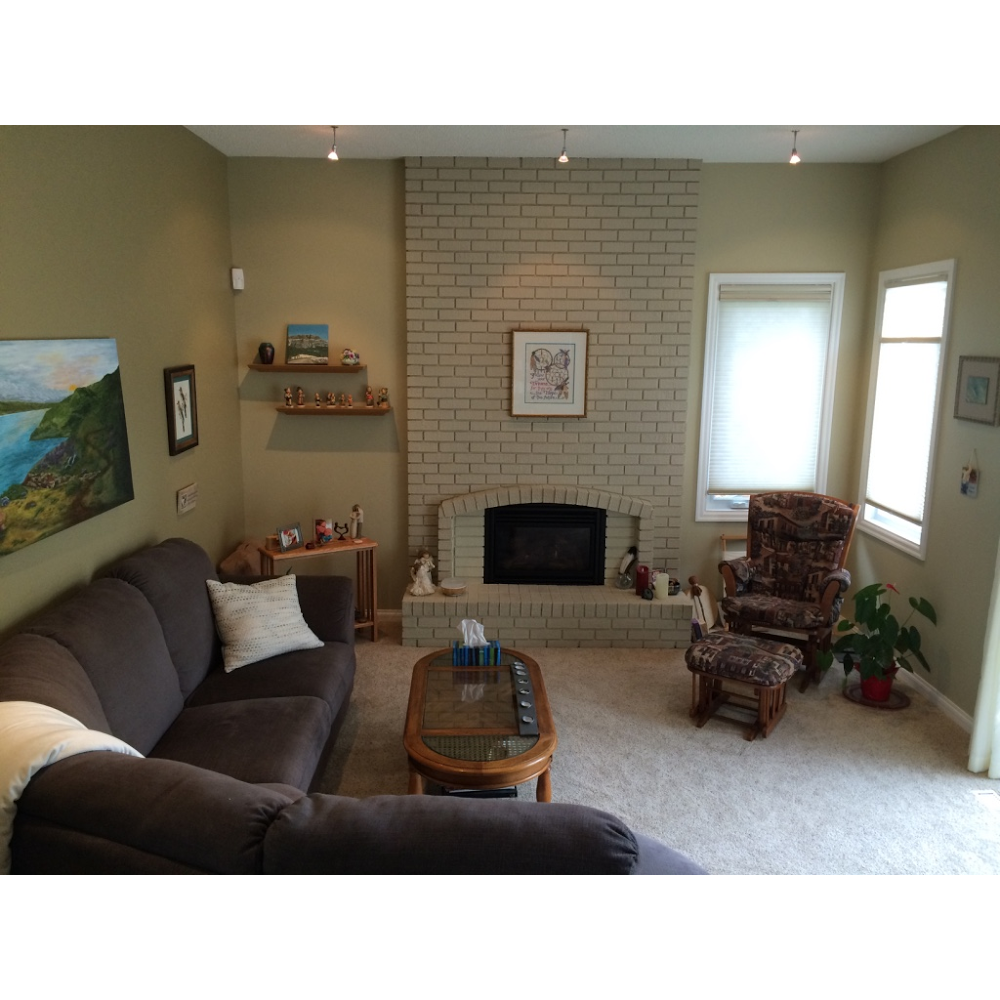 Framesguesthouse | 5627 Dalrymple Hill NW, Calgary, AB T3A 1R1, Canada | Phone: (403) 286-4164