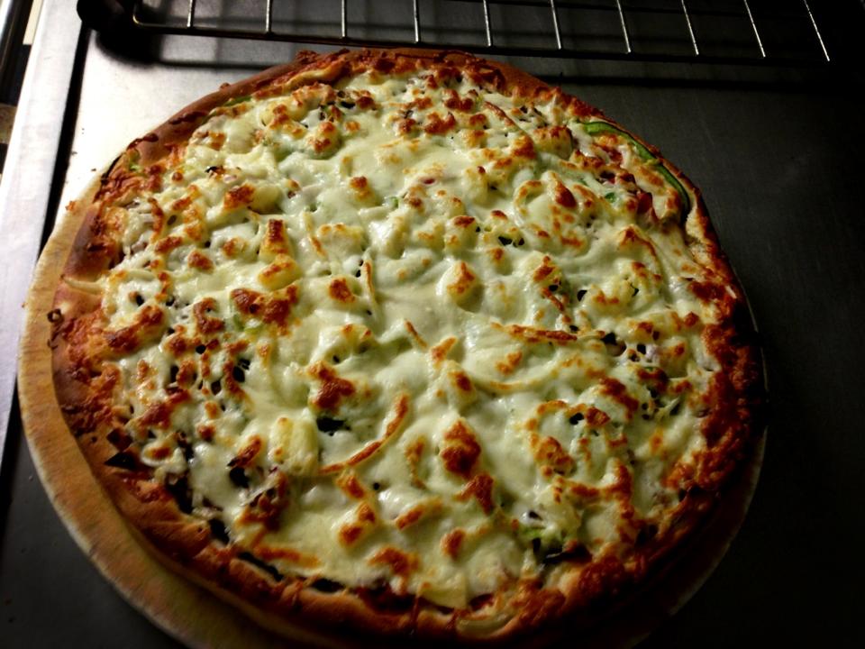Pizza Pirates | 1504 22 St W, Saskatoon, SK S7M 0T1, Canada | Phone: (306) 649-2777