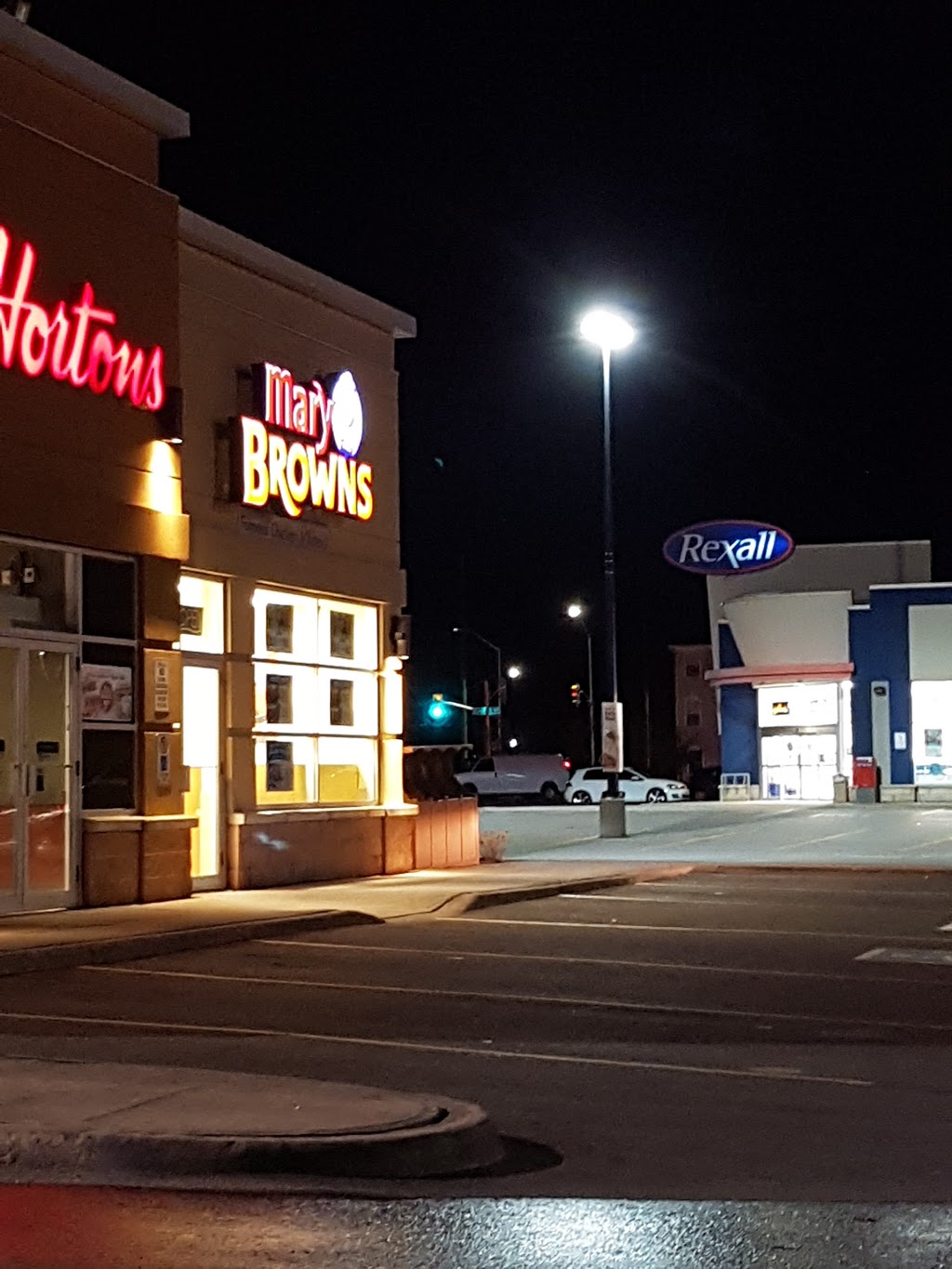 Mary Browns Chicken & Taters | 563 Essa Rd Unit C2, Barrie, ON L4N 6A9, Canada | Phone: (705) 733-3444