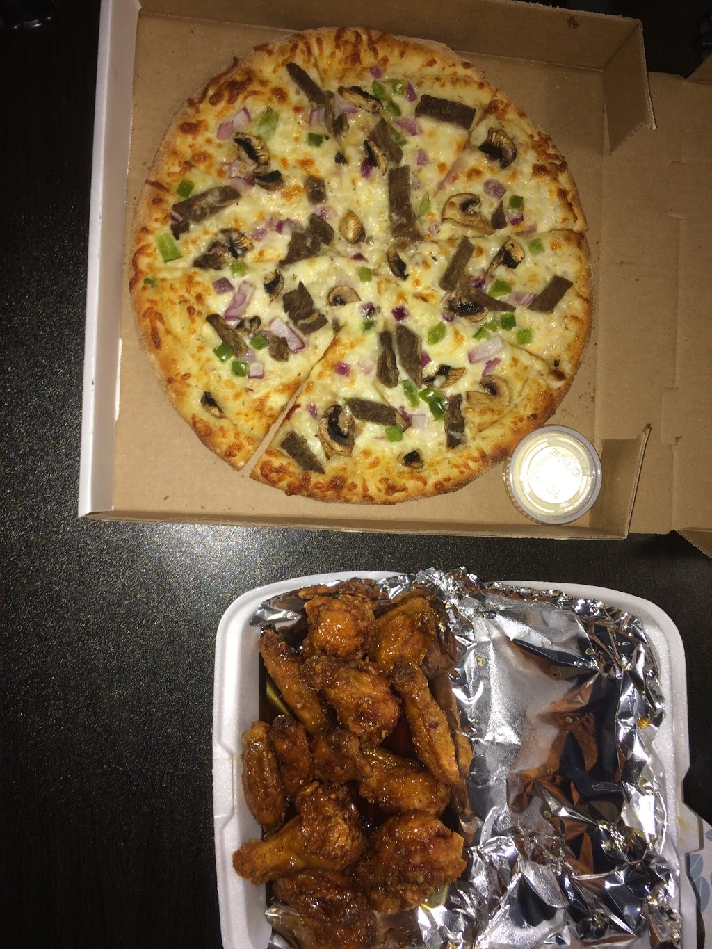 Crown Pizza N Fried Chicken | 308 Taunton Rd E, Whitby, ON L1R 3K5, Canada | Phone: (905) 425-5222