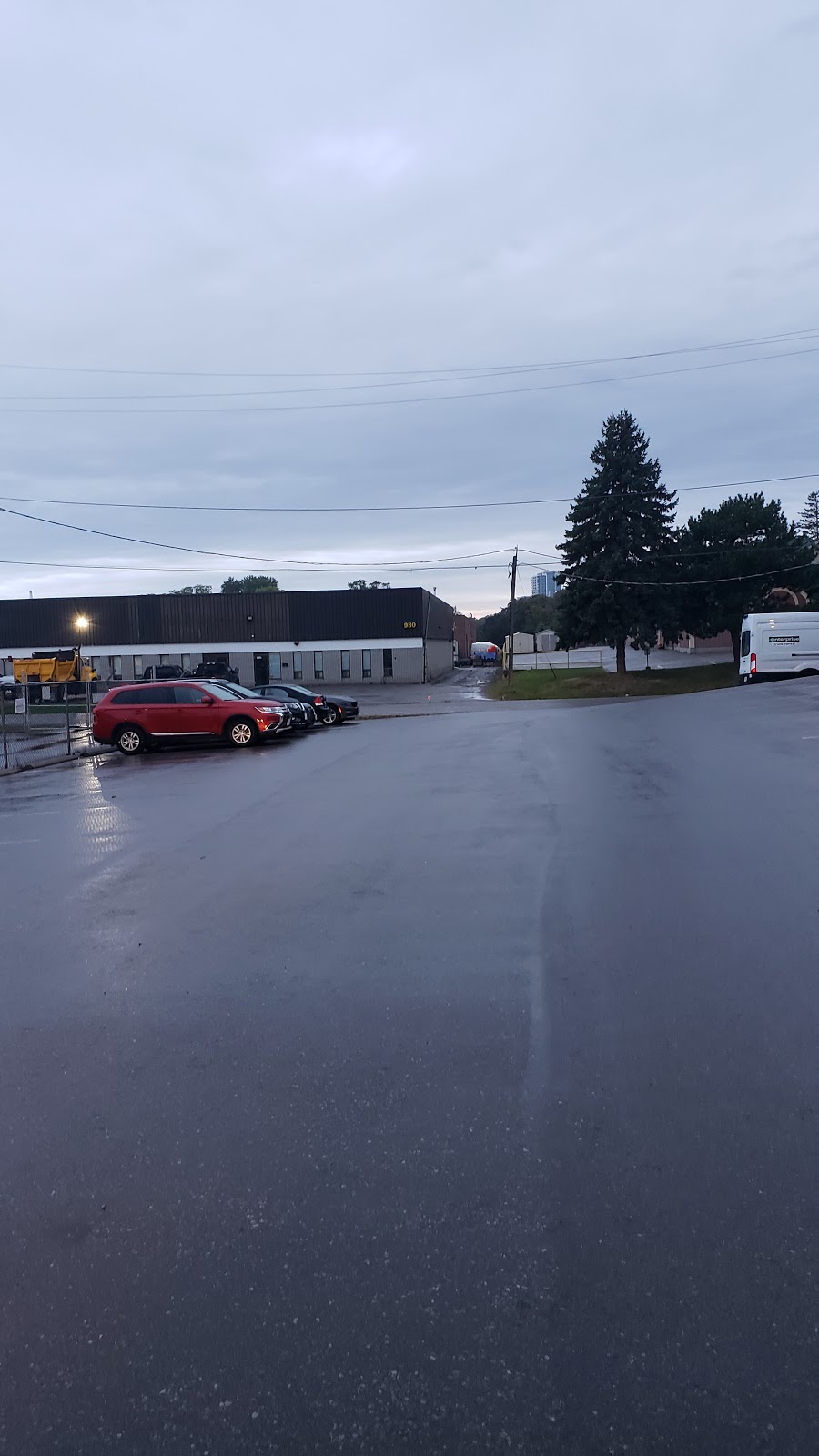 Royal Canadian Legion Branch 606 | 1555 Bayly St, Pickering, ON L1W 2Z1, Canada | Phone: (905) 839-2990