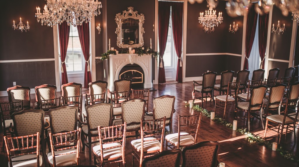 The Grand Hotel | 7 Bridge St, Carleton Place, ON K7C 2V2, Canada | Phone: (613) 492-1566