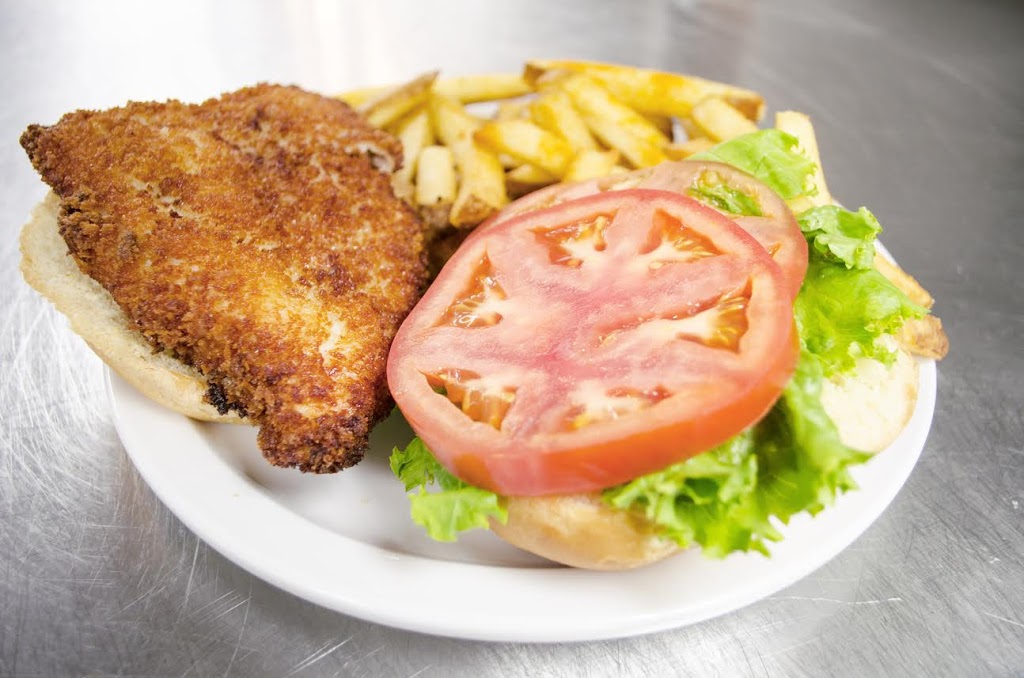 Fairways Bistro & Catering | 2440 York Ave, Armstrong, BC V0E 1B0, Canada | Phone: (250) 546-9700