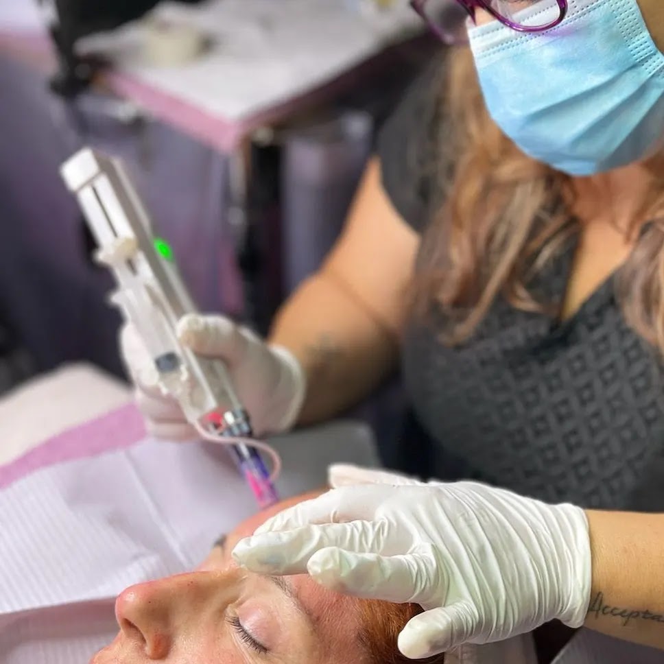 Esthétiques Cynthia Albert | 32 Rue Robillard, Notre-Dame-de-lÎle-Perrot, QC J7V 6S7, Canada | Phone: (514) 992-0827