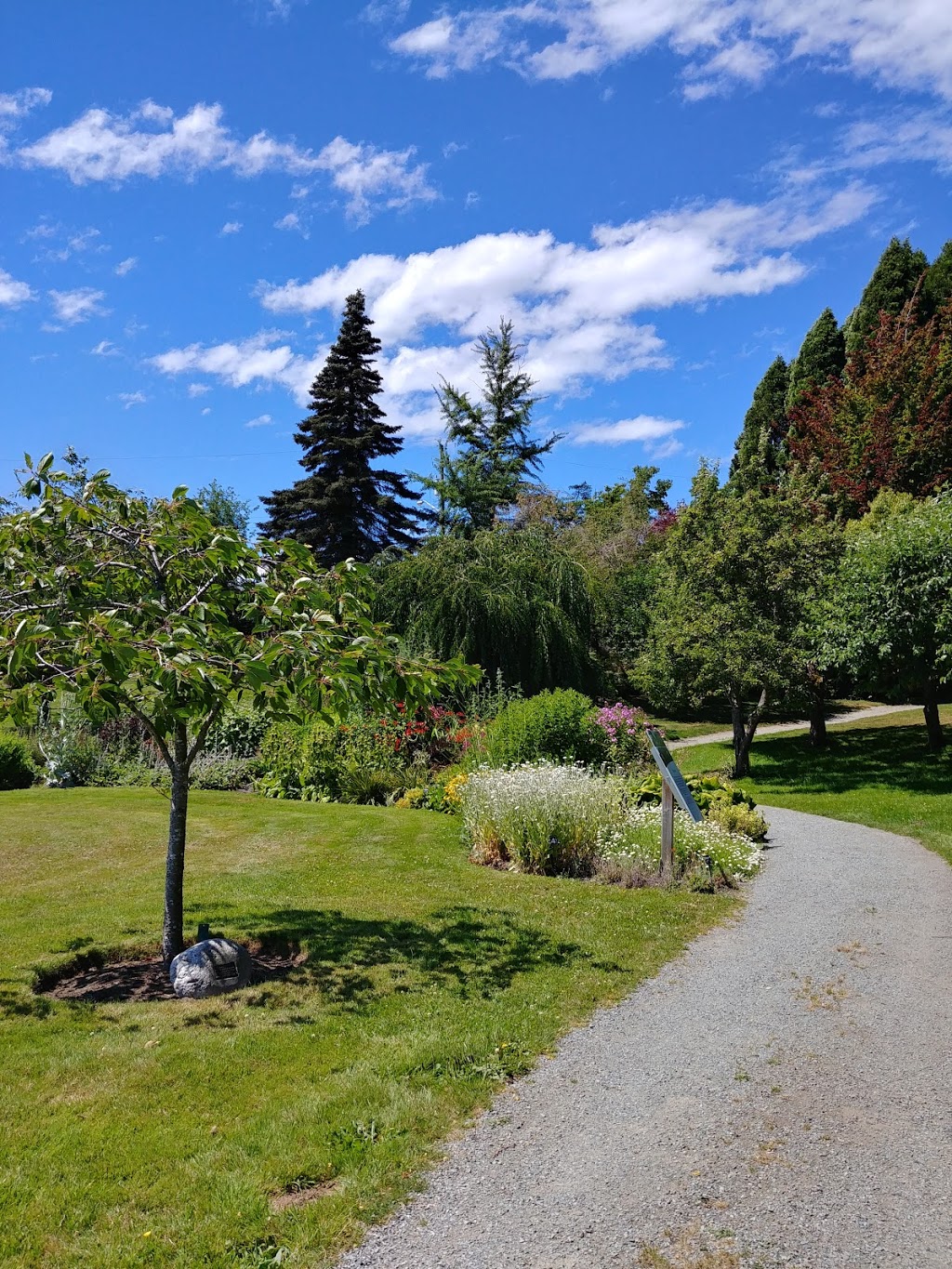 Darts Hill Garden Park | 16th Avenue and 170th Street, Surrey, BC V3S 9X3, Canada | Phone: (604) 501-5050