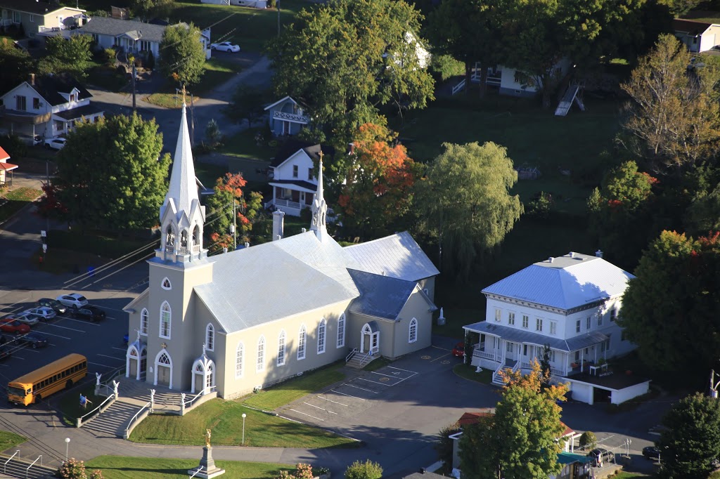 Presbytère Vallée-Jonction | 257 Rue Turcotte, Vallée-Jonction, QC G6E 3M4, Canada | Phone: (418) 253-5355