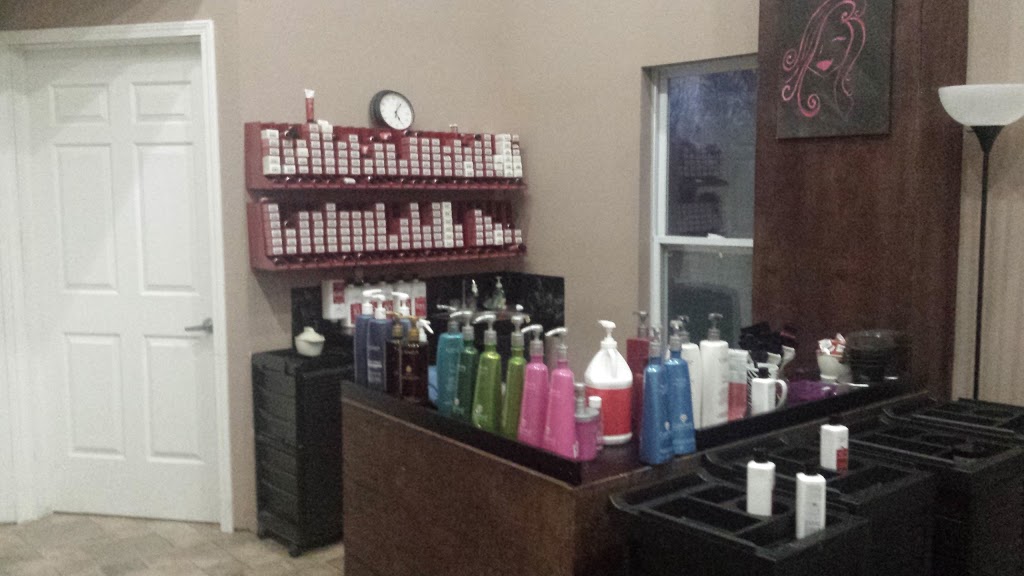 Curl Up And Dye Salon And Spa | 7149 Transit Rd, East Amherst, NY 14051, USA | Phone: (716) 688-2662