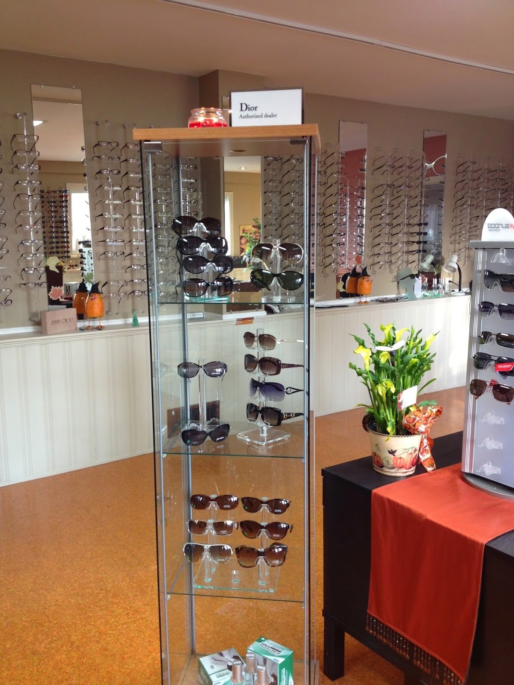 Acton Optical - The Optician behind the Church | 80 Mill St E #1, Acton, ON L7J 1H6, Canada | Phone: (519) 853-5133
