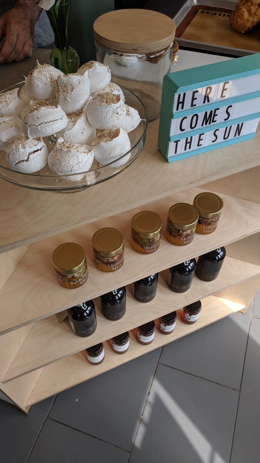 Patisserie La Toque | 729 Chemin Riverside, Wakefield, QC J0X 3G0, Canada | Phone: (819) 459-2319