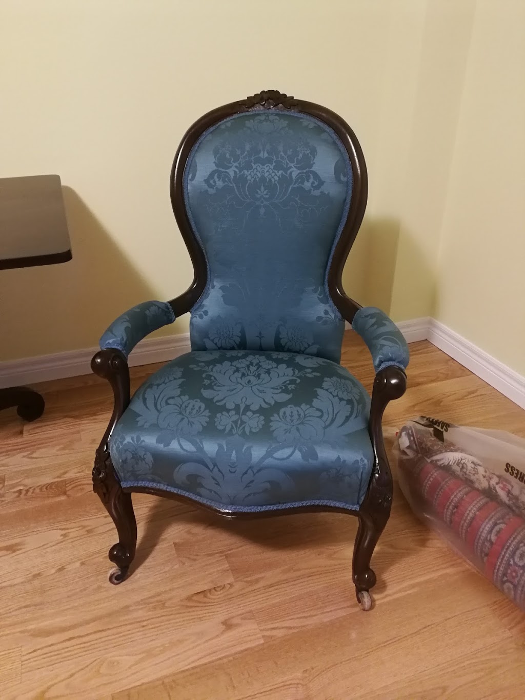 Excellent Furniture Repair | 411 Upper Centennial Pkwy, Stoney Creek, ON L8J 2V5, Canada | Phone: (905) 929-1523