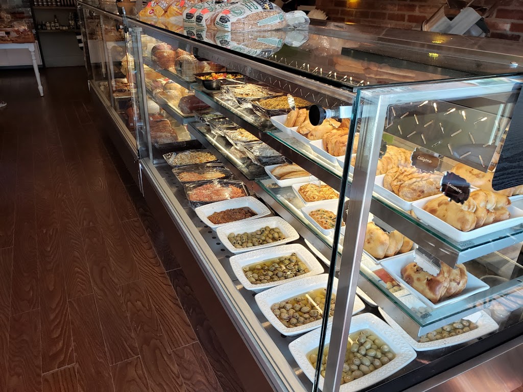 Gourmet Aldo | 2437 Rue Allard, Montréal, QC H4E 2L3, Canada | Phone: (514) 766-5921